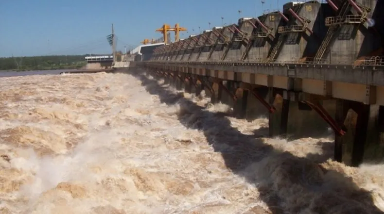 SALTO GRANDE: Creciente del río Uruguay: recomendaciones para vecinos.