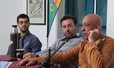 Se presentó el libro "Yo estuve en el Belgrano"