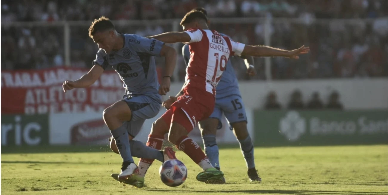 Unión cayó ante Belgrano por 3 a 0 en medio de insultos