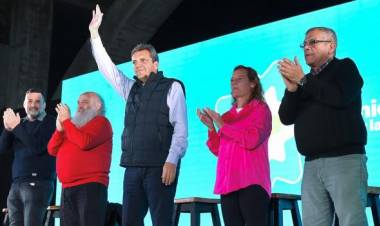 Massa lanza un nuevo monotributo para dar derechos a trabajadores de la economía informal