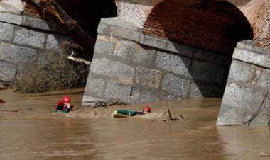 Fuertes tormentas con torrenciales lluvias dejaron dos muertos, tres desaparecidos y numerosos incidentes en España