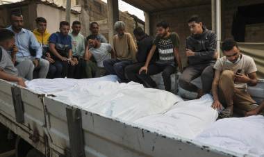 Nuevos bombardeos nocturnos de Israel provocaron al menos 120 muertos