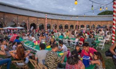 Este viernes habrá una despedida de año con cena a la canasta en La Redonda, con entrada gratuita