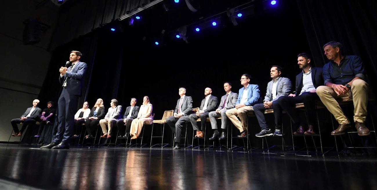 Para el miércoles:  Pullaro convoca al gabinete y a toda la bancada oficialista de diputados y senadores