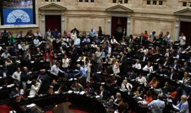 Congreso: diputados y senadores aumentaron sus dietas 30% y cobrarán más de $2,5 millones