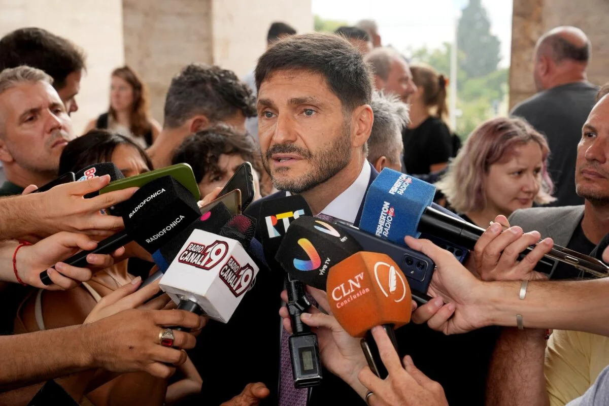 Conmoción en San Cristóbal: Pullaro moviliza al gabinete tras la tragedia escolar