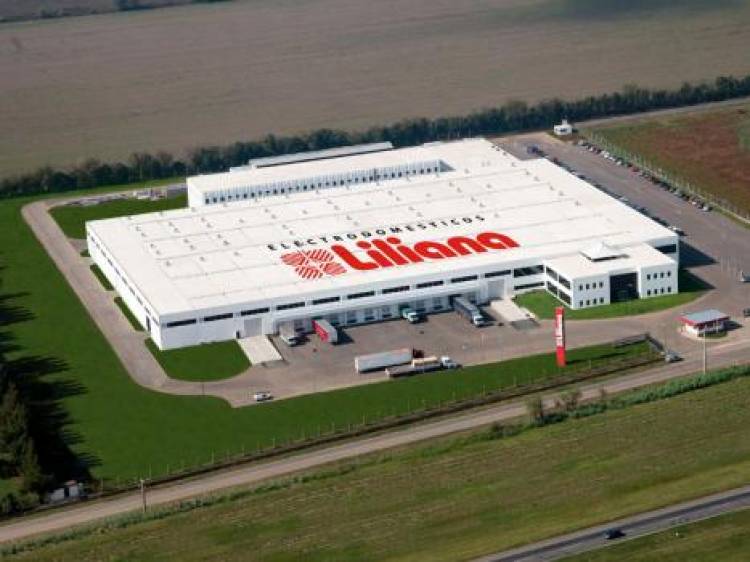 La fábrica santafesina que visitó Massa pasó de 900 a 500 trabajadores con el macrismo; y actualmente emplea a 1.300 personas