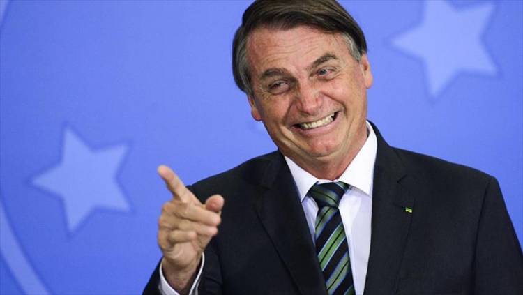 Nueva denuncia: Ahora acusan a Bolsonaro por haber falsificado cartillas de vacunación contra el coronavirus