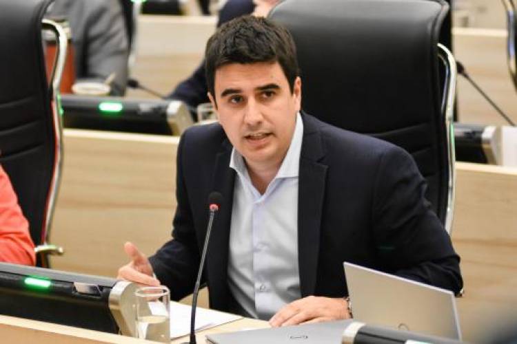 Toniolli, sobre la emergencia ferroviaria: "El accidente sucedido es una consecuencia lógica de esta política de degradación"