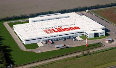 La fábrica santafesina que visitó Massa pasó de 900 a 500 trabajadores con el macrismo; y actualmente emplea a 1.300 personas