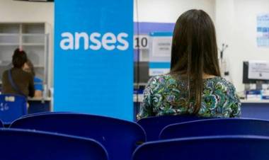 Refuerzo para trabajadores informales: quiénes cobran este martes 17 de octubre.