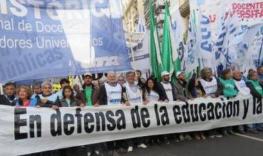 Docentes universitarios anunciaron un paro nacional: ¿Cuándo es y qué reclaman?