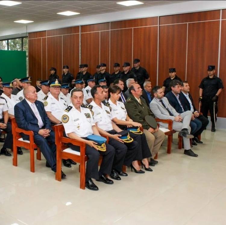La Policía Federal Argentina  celebró el  aniversario 201° con un acto y distinciones.
