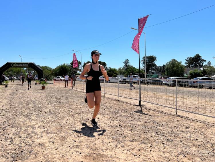 FINALIZÓ CON ÉXITO EL TRIATLÓN DE RECONQUISTA