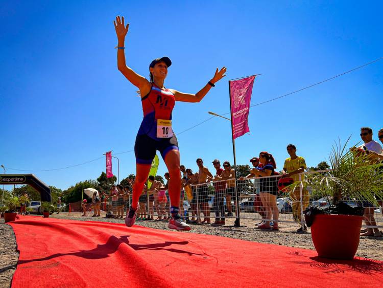 FINALIZÓ CON ÉXITO EL TRIATLÓN DE RECONQUISTA