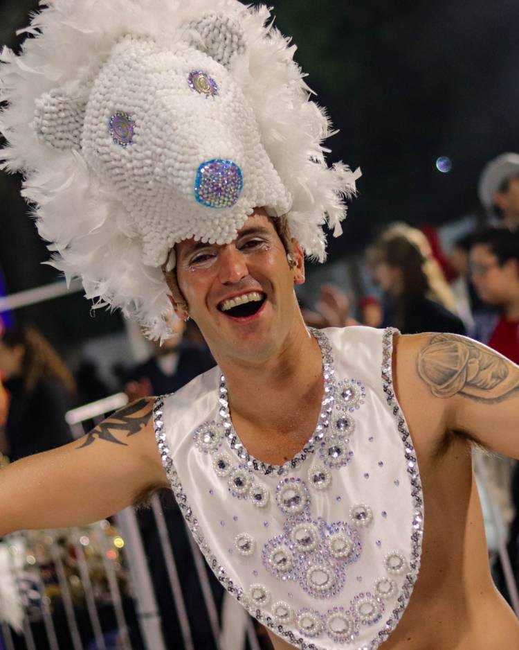 RECONQUISTA CORONA LOS CARNAVALES 2023 CON UNA 5° NOCHE