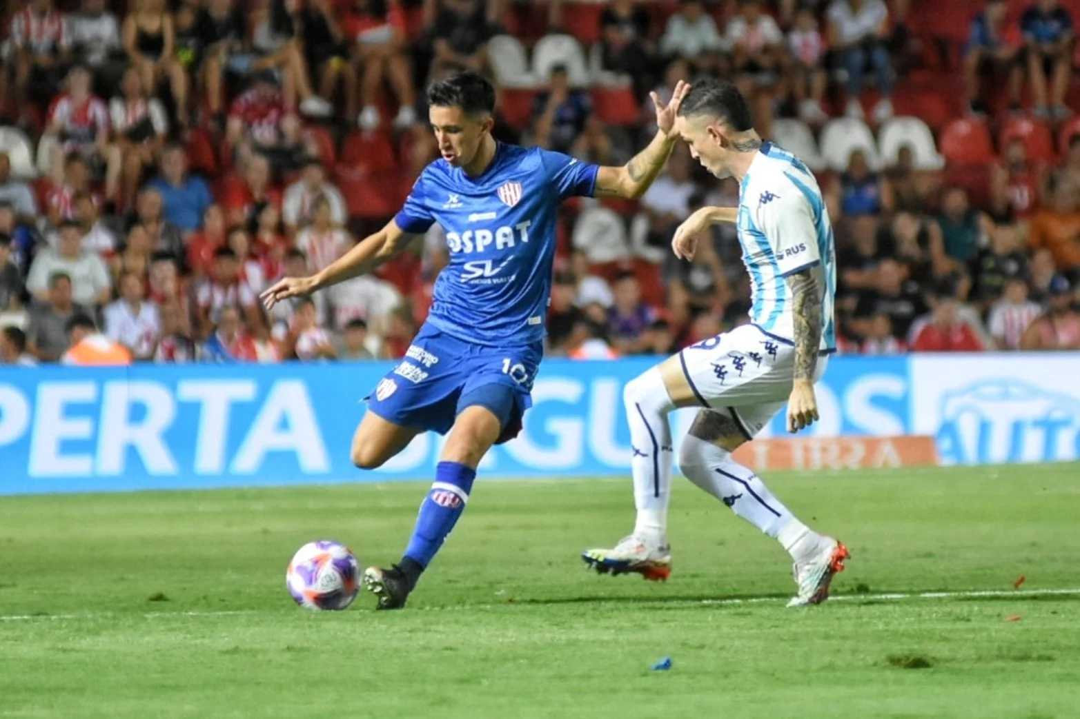 Ni el VAR le da una mano a Unión: perdió con Racing en Santa Fe