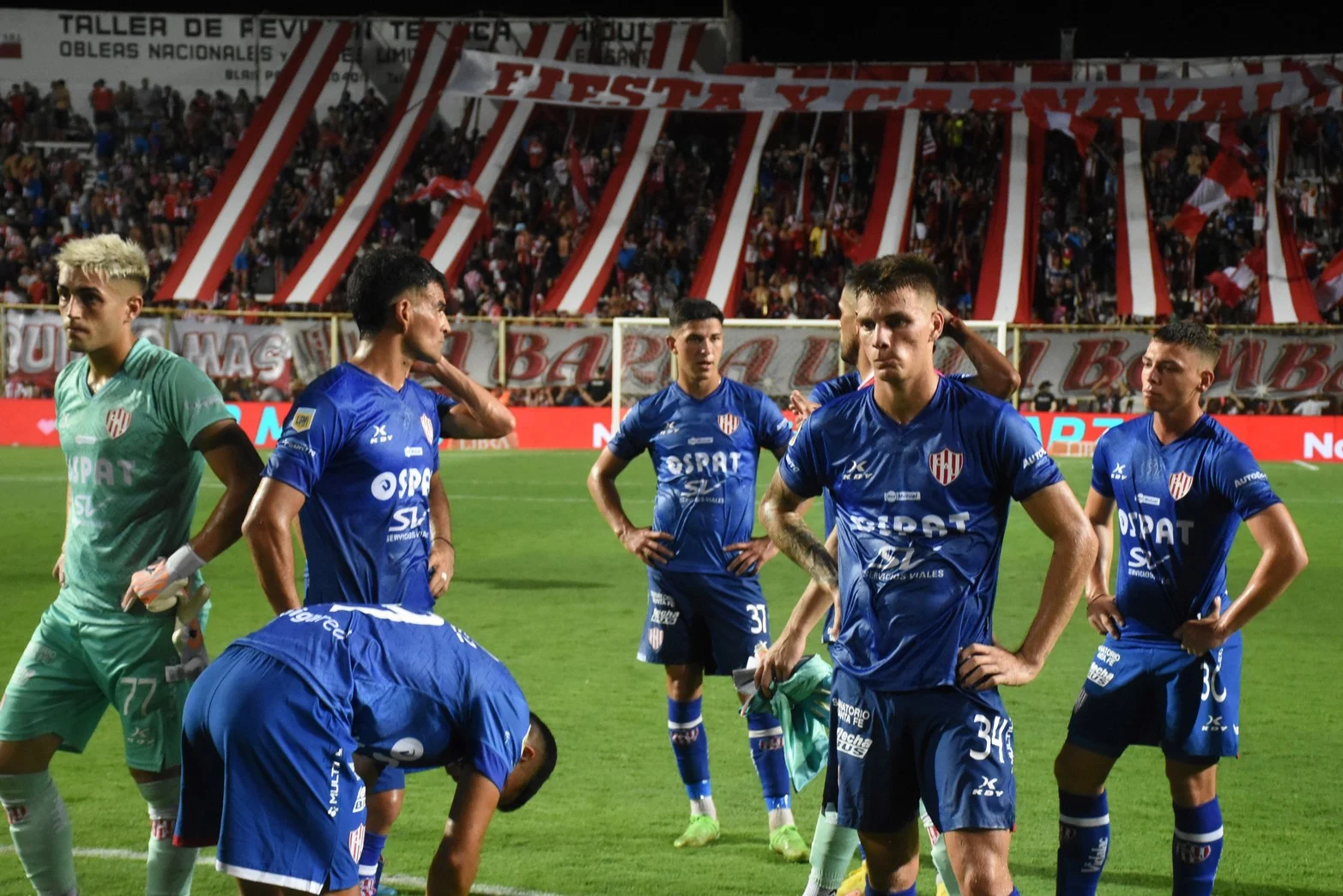 Ni el VAR le da una mano a Unión: perdió con Racing en Santa Fe