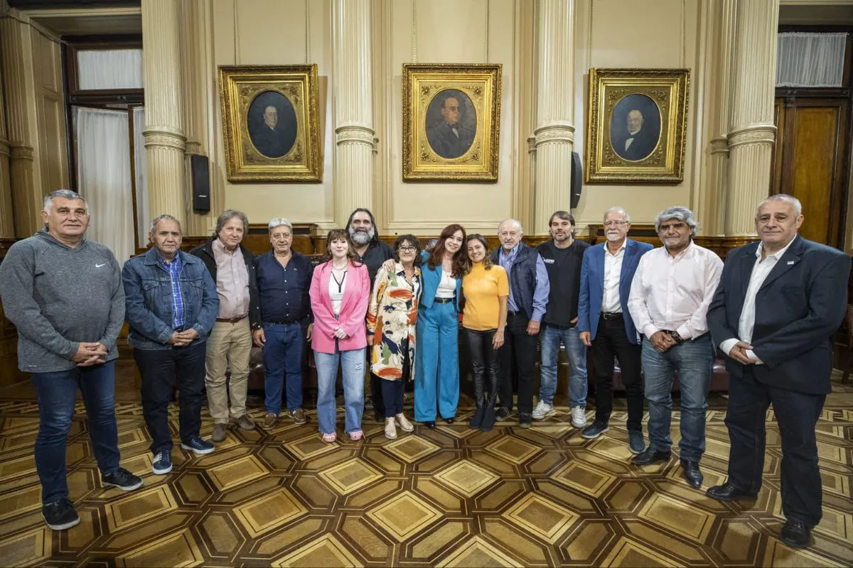 El kirchnerismo evalúa un acto masivo por el 25 de mayo con Cristina como única oradora
