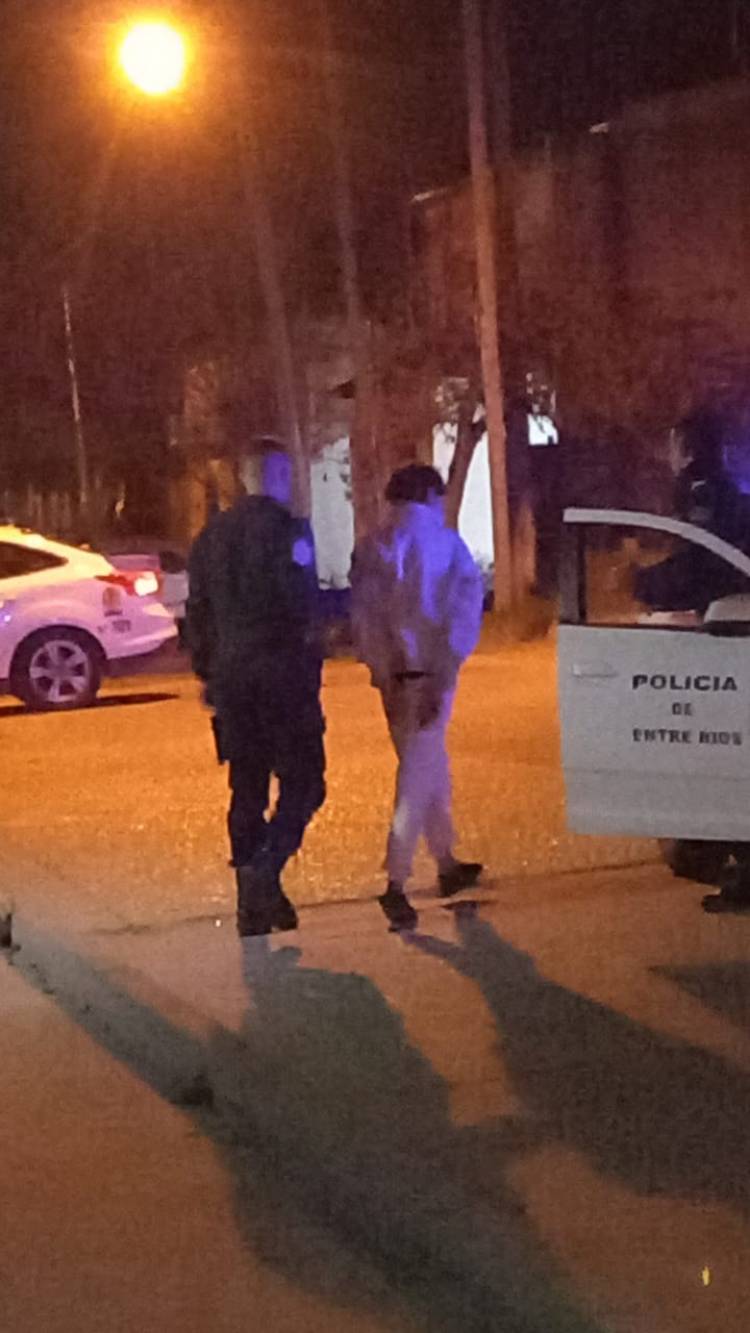 Tres jóvenes fueron apresados por intento de robo