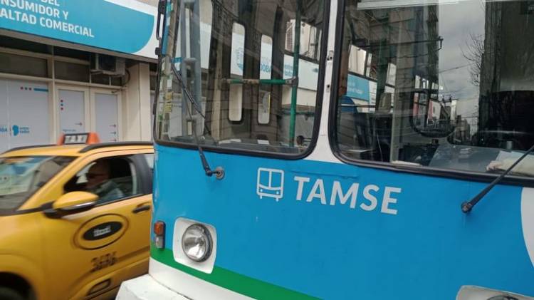 No funcionan los trolebuses en el centro de Córdoba por un problema eléctrico