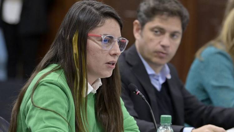 El Gobierno, contra Milei por negar la brecha de género: "Es ir a contramano del mundo"