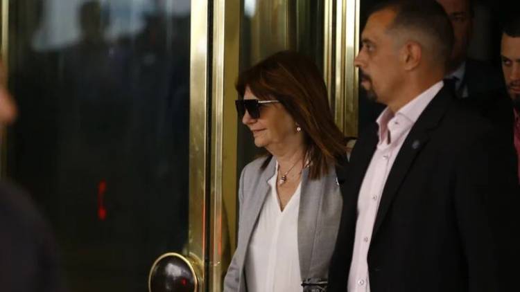 Macri amaga con correrse de las negociaciones con Milei, fastidiado por los diálogos con Bullrich