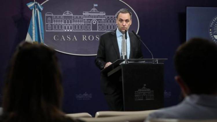 Adorni: Milei enviará hoy el "paquete de leyes" al Congreso, informó el portavoz