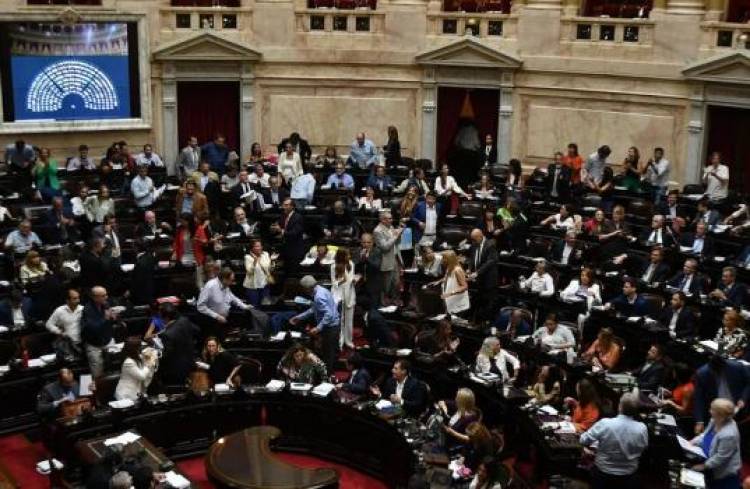 Congreso: diputados y senadores aumentaron sus dietas 30% y cobrarán más de $2,5 millones